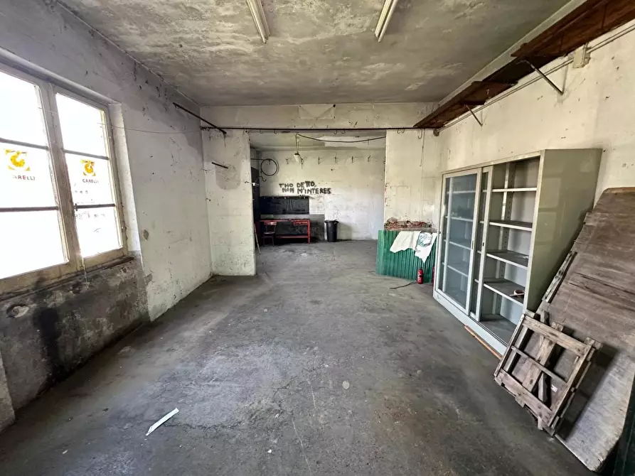 Immagine 27 di Appartamento in vendita  a Sarzana