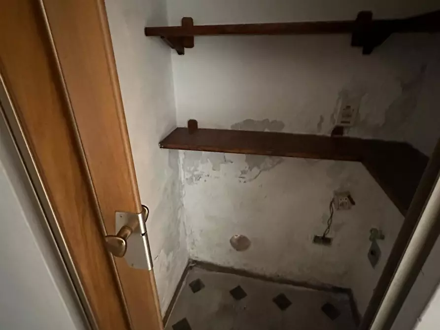 Immagine 24 di Appartamento in vendita  a Sarzana