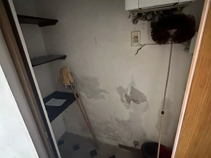 Immagine 25 di Appartamento in vendita  a Sarzana