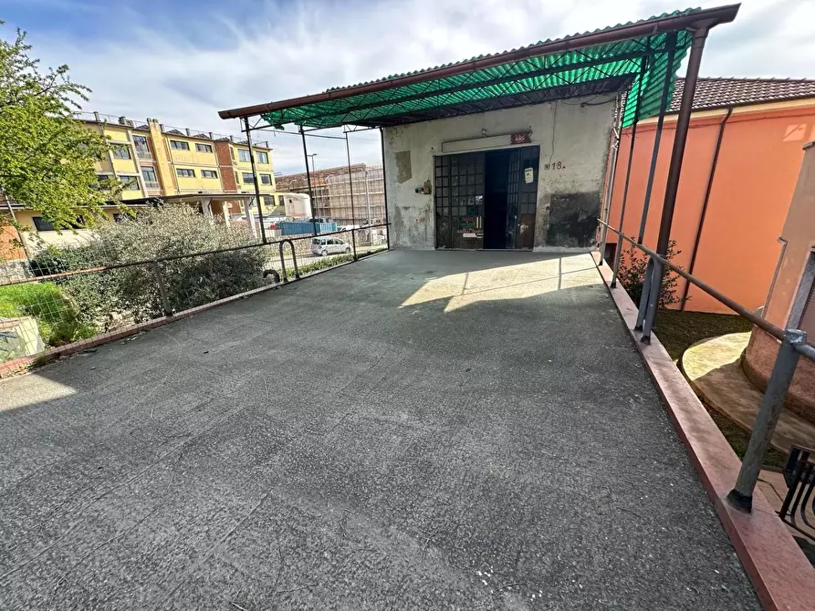 Immagine 26 di Appartamento in vendita  a Sarzana