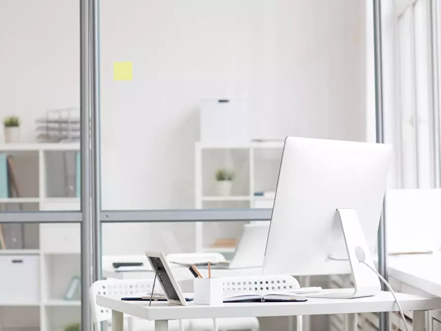 Immagine 6 di Ufficio in affitto  a Lucca