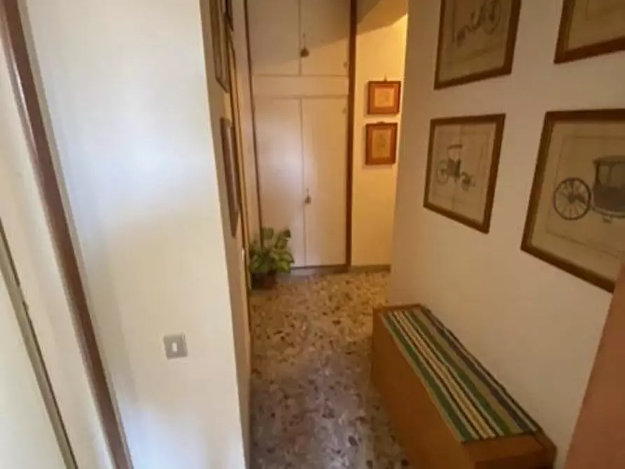 Immagine 11 di Appartamento in vendita  a Pontedera