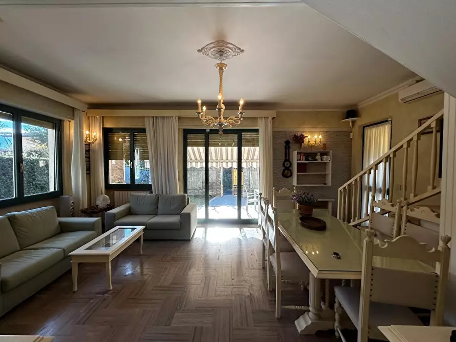 Immagine 14 di Villa in affitto  a Forte Dei Marmi