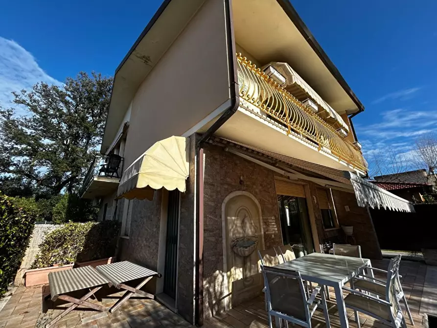 Immagine 7 di Villa in affitto  a Forte Dei Marmi