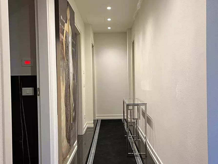 Immagine 7 di Appartamento in vendita  a Empoli