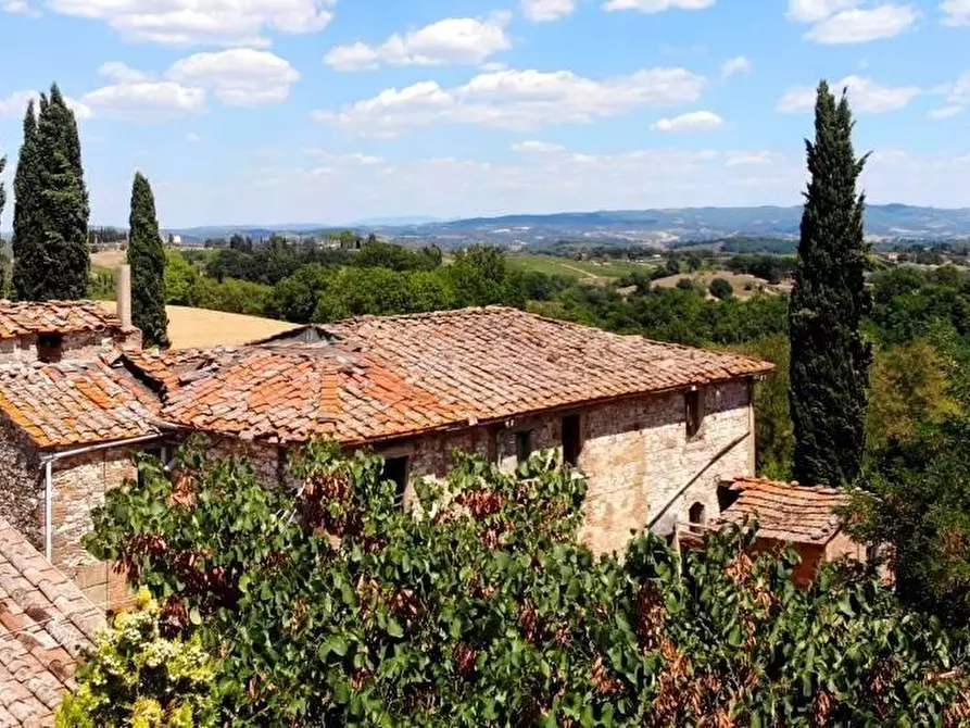 Immagine 3 di Casa colonica in vendita  a Colle Di Val D'elsa