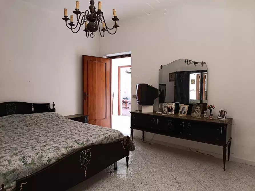 Immagine 21 di Casa semindipendente in vendita  a Ortonovo