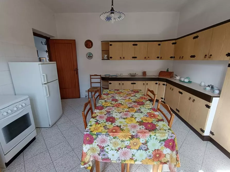Immagine 27 di Casa semindipendente in vendita  a Ortonovo