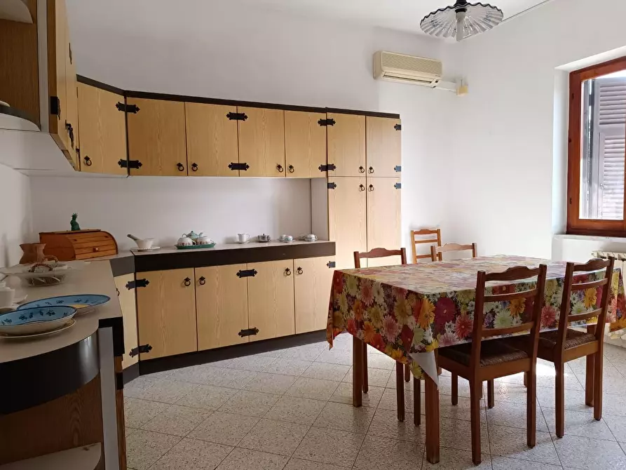 Immagine 25 di Casa semindipendente in vendita  a Ortonovo