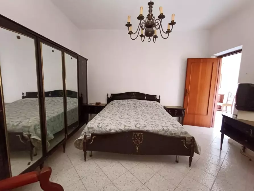 Immagine 22 di Casa semindipendente in vendita  a Ortonovo