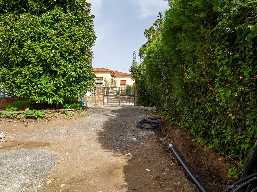 Immagine 1 di Casa bifamiliare in vendita  a Pisa