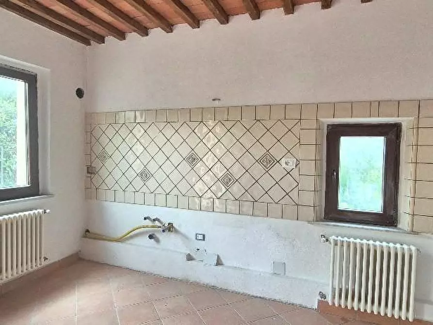 Immagine 11 di Appartamento in vendita  a Vicopisano
