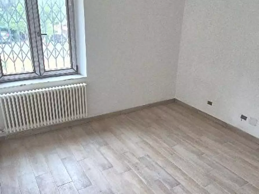 Immagine 25 di Appartamento in vendita  a Vicopisano