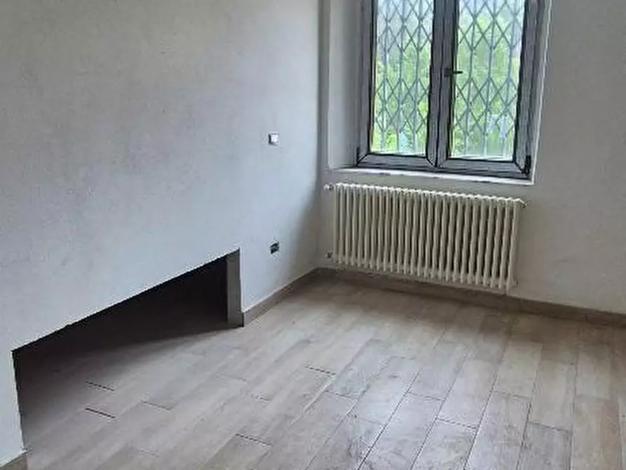 Immagine 20 di Appartamento in vendita  a Vicopisano