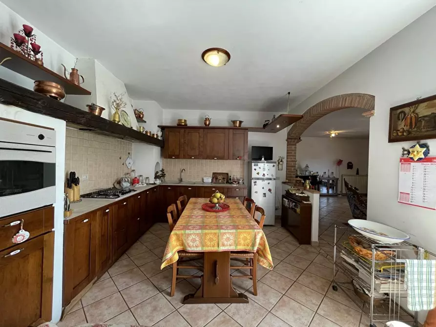 Immagine 9 di Casa indipendente in vendita  a Massarosa