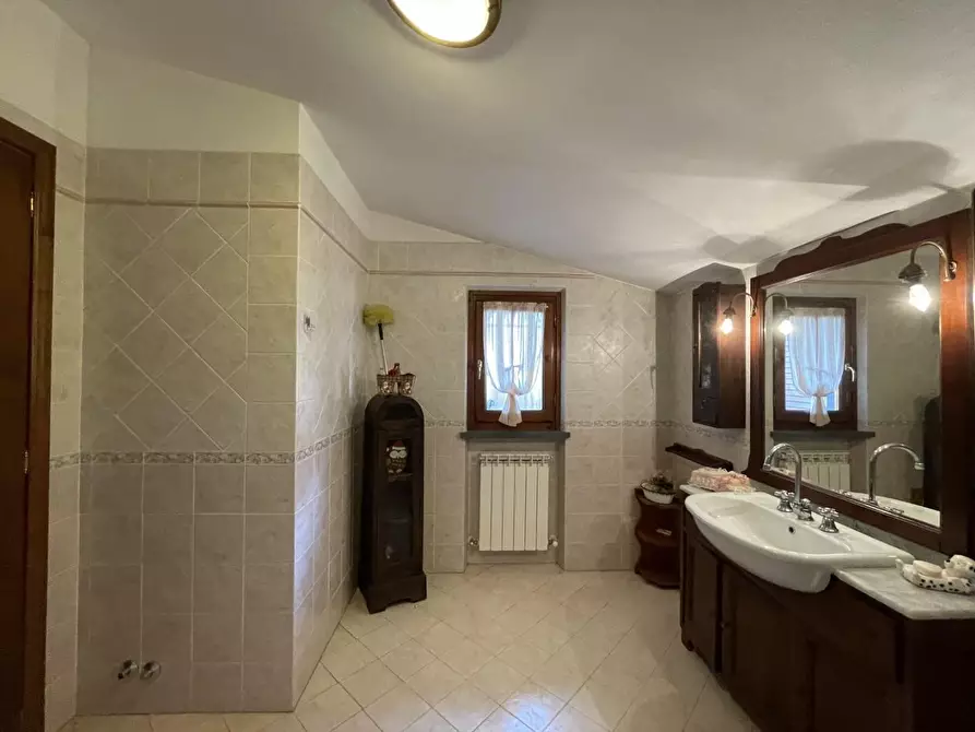 Immagine 47 di Casa indipendente in vendita  a Massarosa