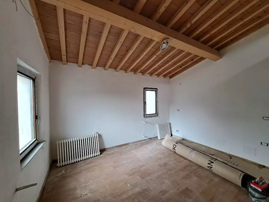 Immagine 11 di Terratetto in vendita  a Vicopisano