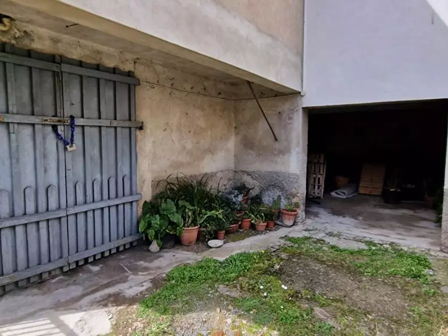 Immagine 26 di Casa semindipendente in vendita  a Borgo A Mozzano