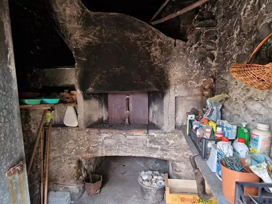 Immagine 25 di Casa semindipendente in vendita  a Borgo A Mozzano