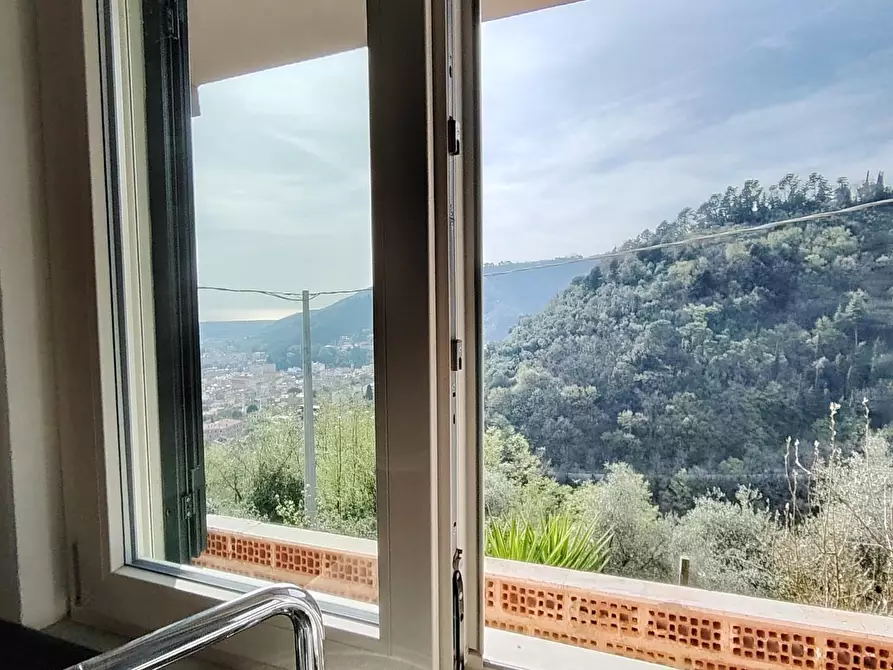 Immagine 18 di Casa indipendente in vendita  a Carrara