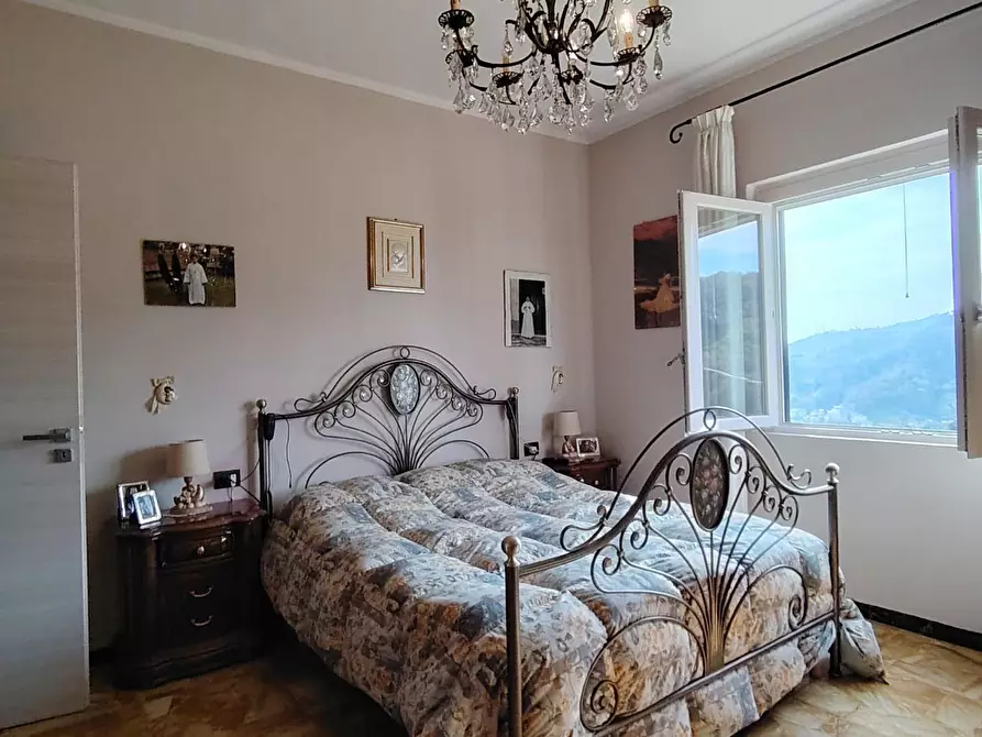 Immagine 10 di Casa indipendente in vendita  a Carrara