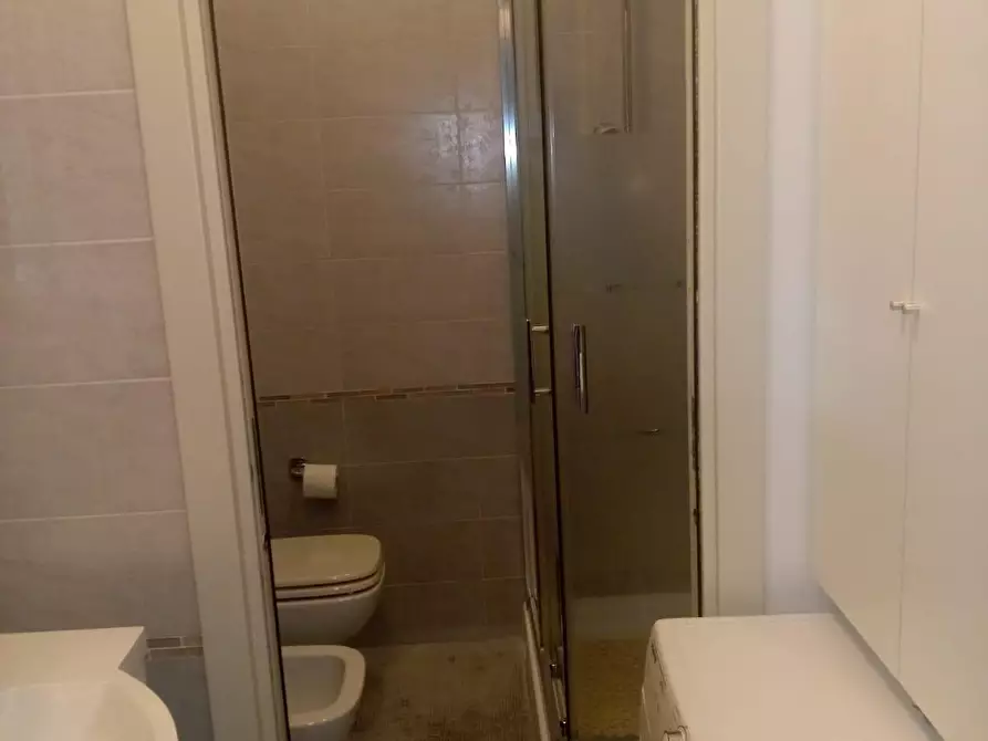 Immagine 11 di Appartamento in vendita  a Carrara