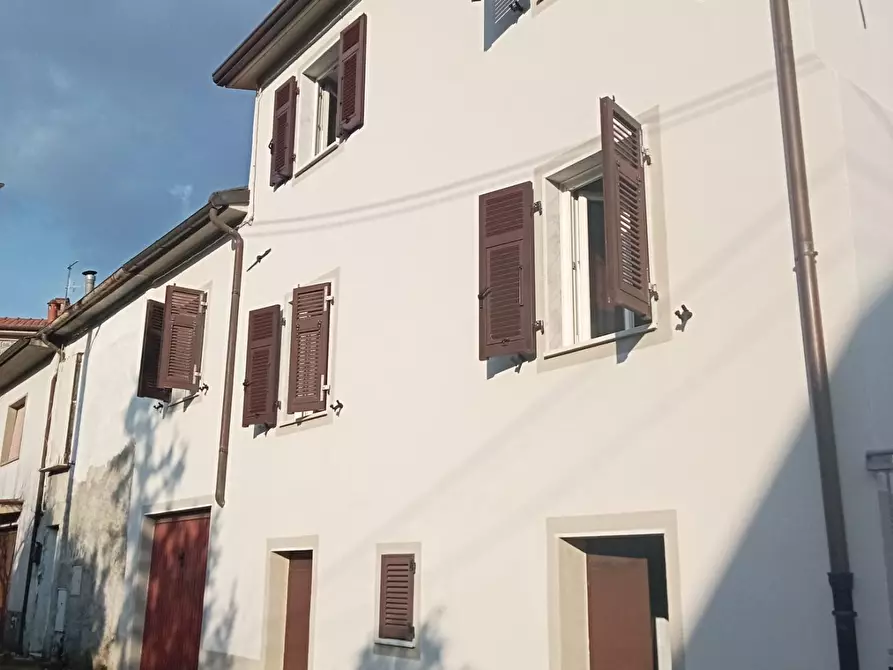 Immagine 1 di Casa semindipendente in vendita  a Tresana