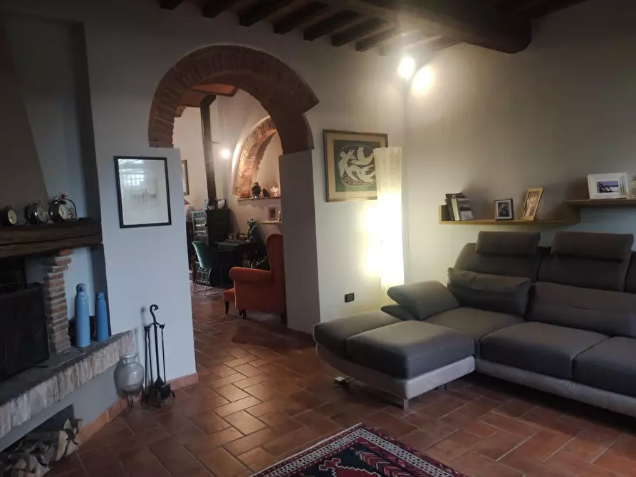 Immagine 2 di Rustico / casale in vendita  a Pisa