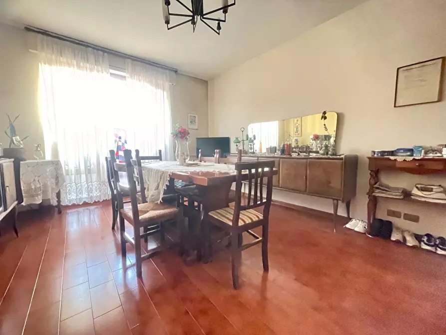 Immagine 8 di Appartamento in vendita  a Siena