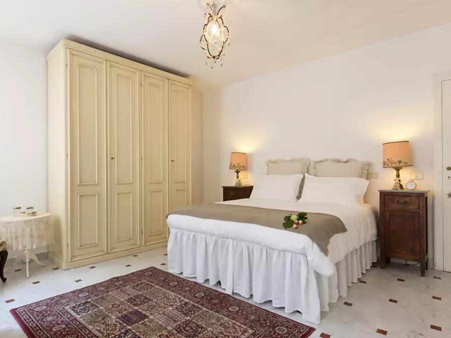 Immagine 16 di Appartamento in vendita  a Massa