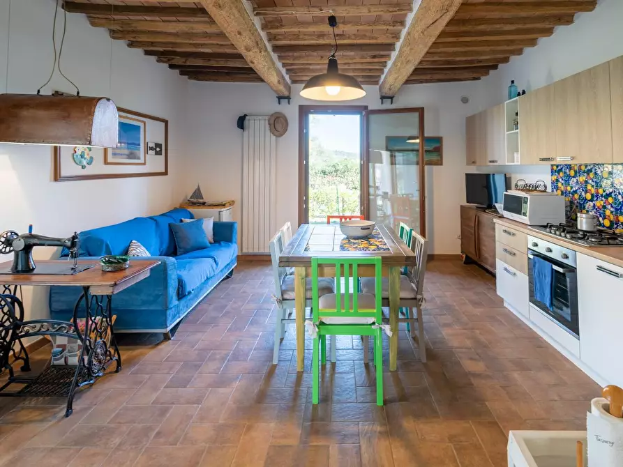 Immagine 6 di Casa bifamiliare in vendita  a Piombino