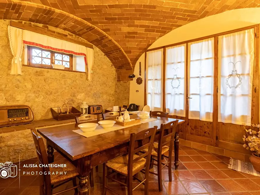 Immagine 39 di Casa colonica in vendita  a Monteriggioni
