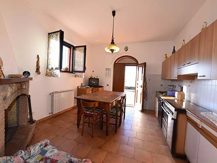 Immagine 28 di Casa bifamiliare in vendita  a Casole D'elsa