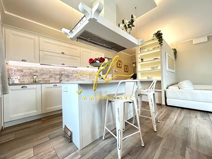 Immagine 2 di Appartamento in vendita  a Portoferraio