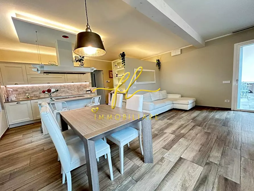 Immagine 21 di Appartamento in vendita  a Portoferraio