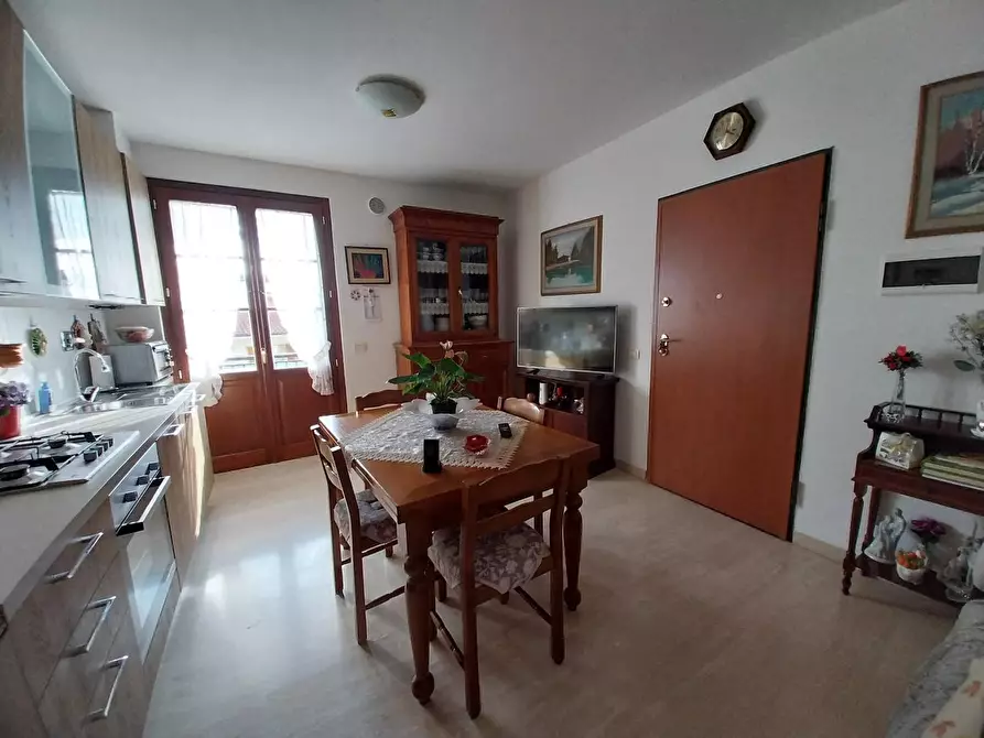 Immagine 4 di Appartamento in vendita  a Calci