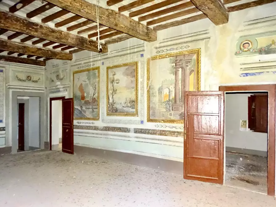 Immagine 14 di Villa in vendita  a San Miniato