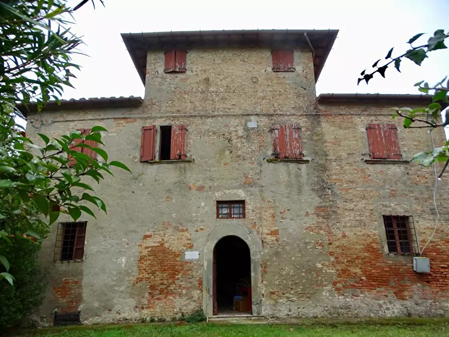 Immagine 27 di Villa in vendita  a San Miniato
