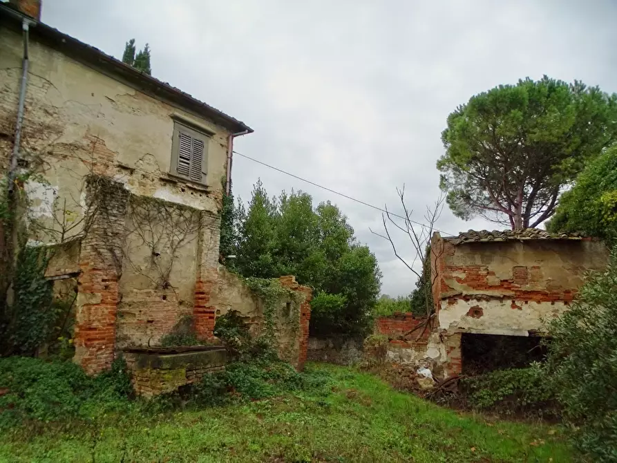 Immagine 34 di Villa in vendita  a San Miniato