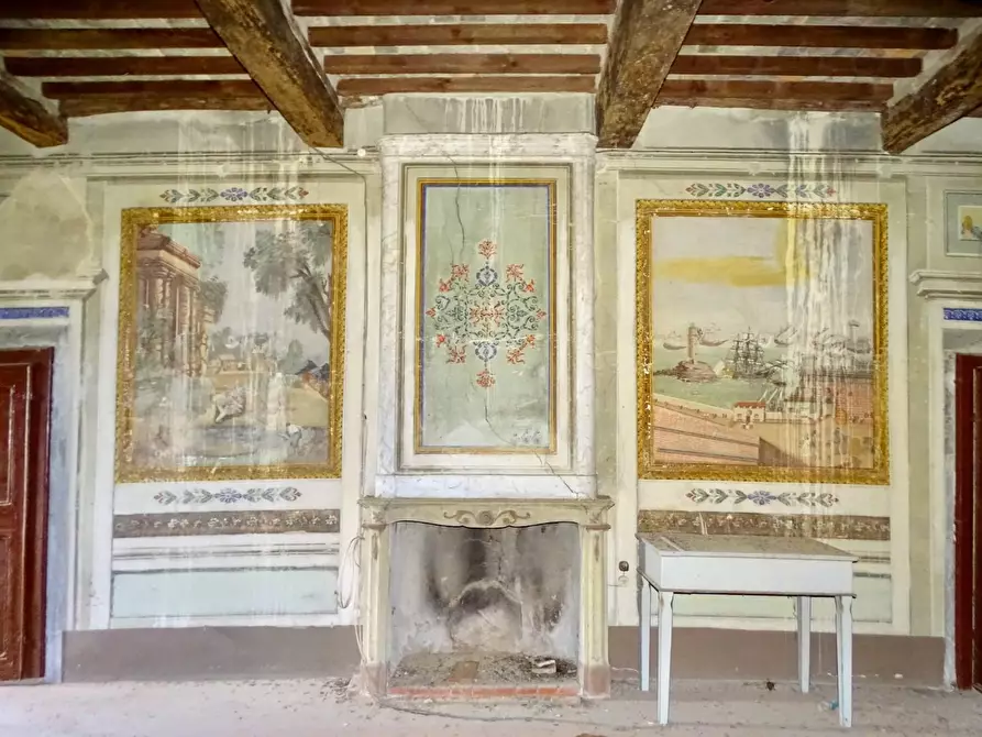 Immagine 13 di Villa in vendita  a San Miniato