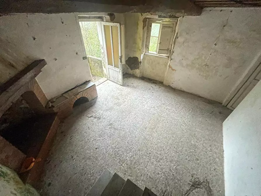 Immagine 31 di Porzione di casa in vendita  a Stazzema