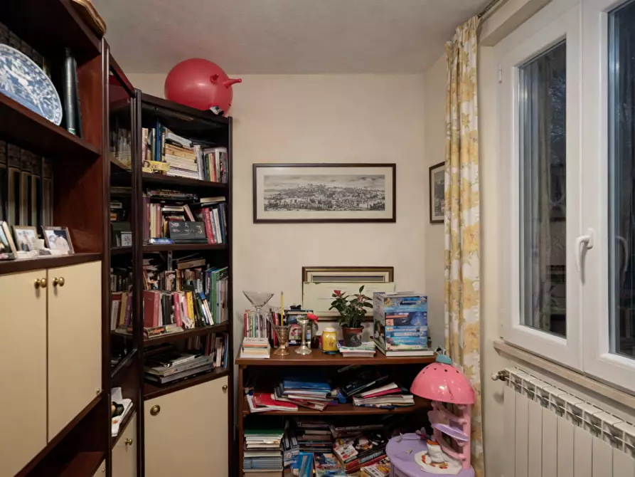 Immagine 24 di Villa in vendita  a Massa