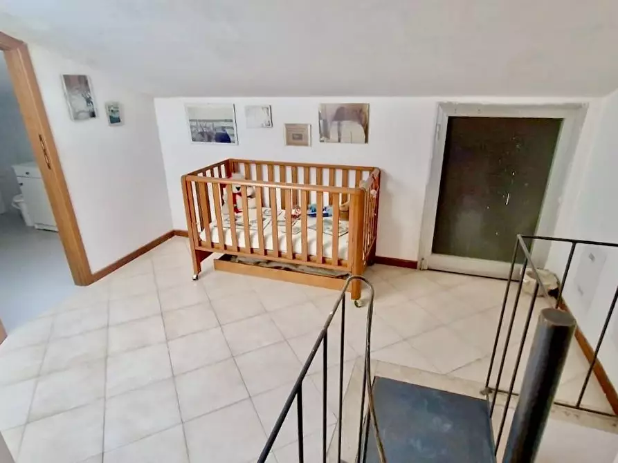 Immagine 22 di Villetta a schiera in vendita  a Calci