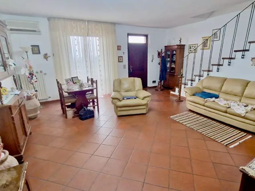 Immagine 2 di Villetta a schiera in vendita  a Calci