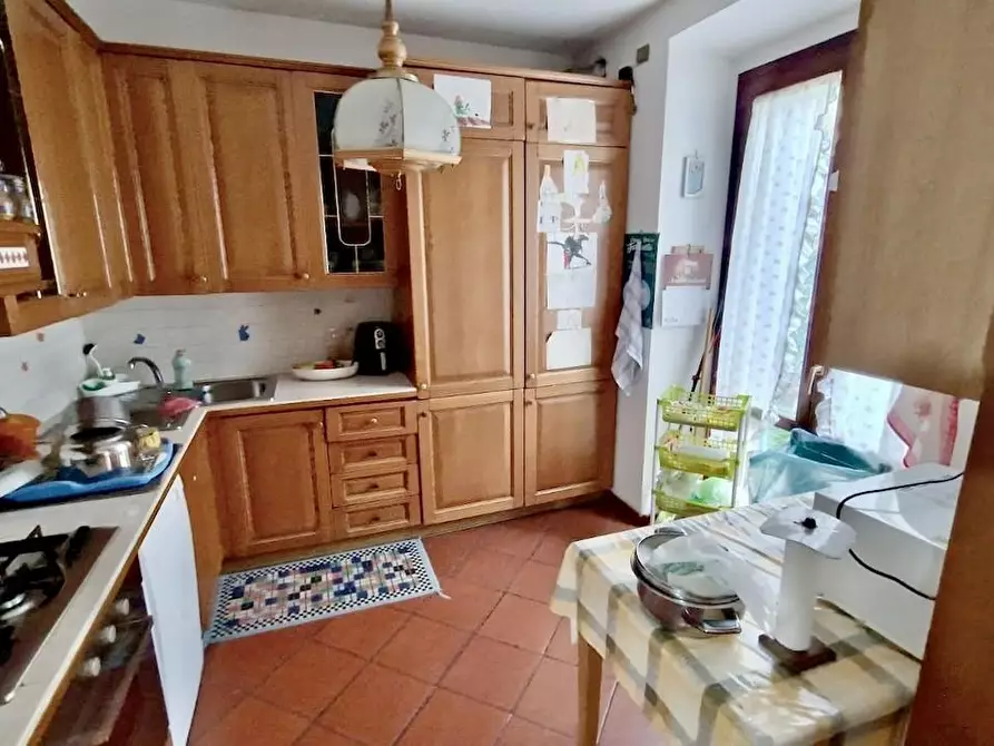 Immagine 9 di Villetta a schiera in vendita  a Calci