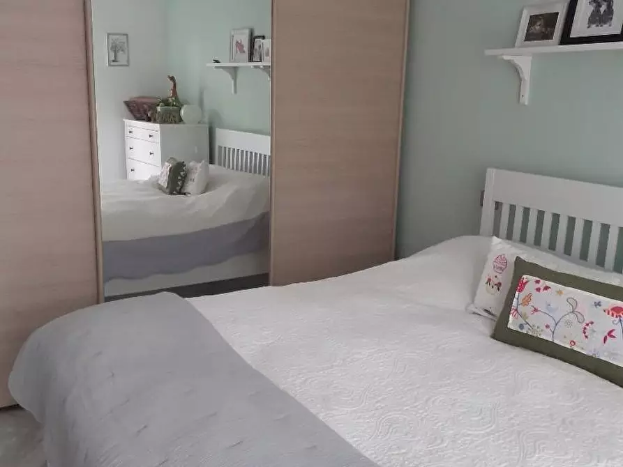 Immagine 10 di Appartamento in vendita  a Massa