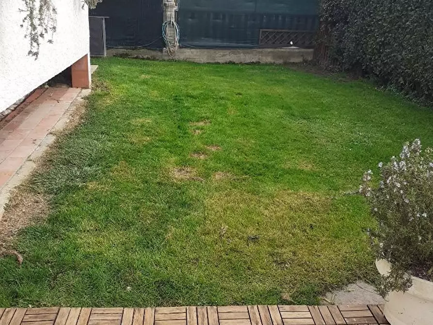 Immagine 18 di Appartamento in vendita  a Massa