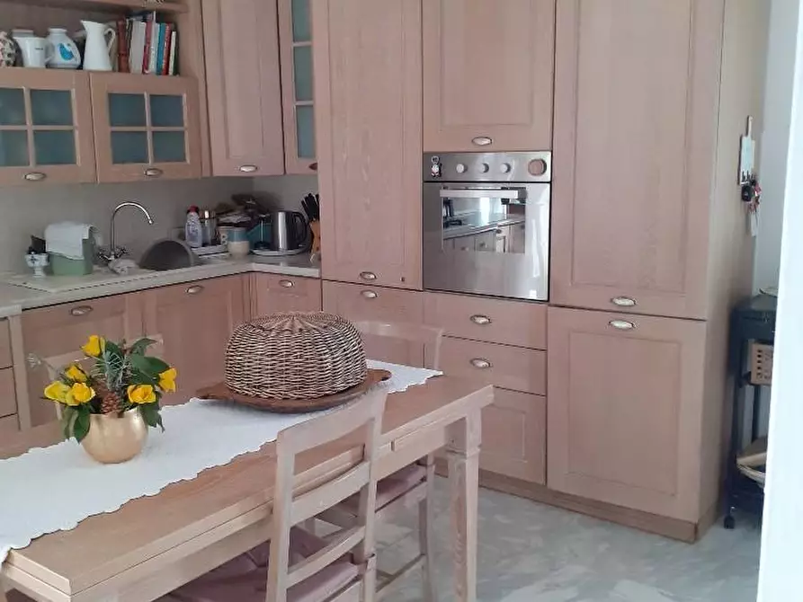 Immagine 15 di Appartamento in vendita  a Massa