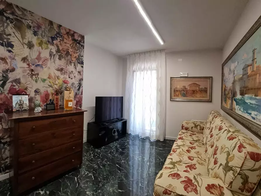 Immagine 5 di Appartamento in vendita  a Livorno