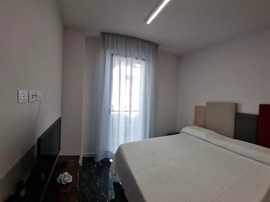 Immagine 14 di Appartamento in vendita  a Livorno